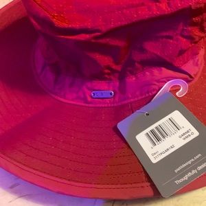 Pistil Women’s Davi, Garnet and Marine hats